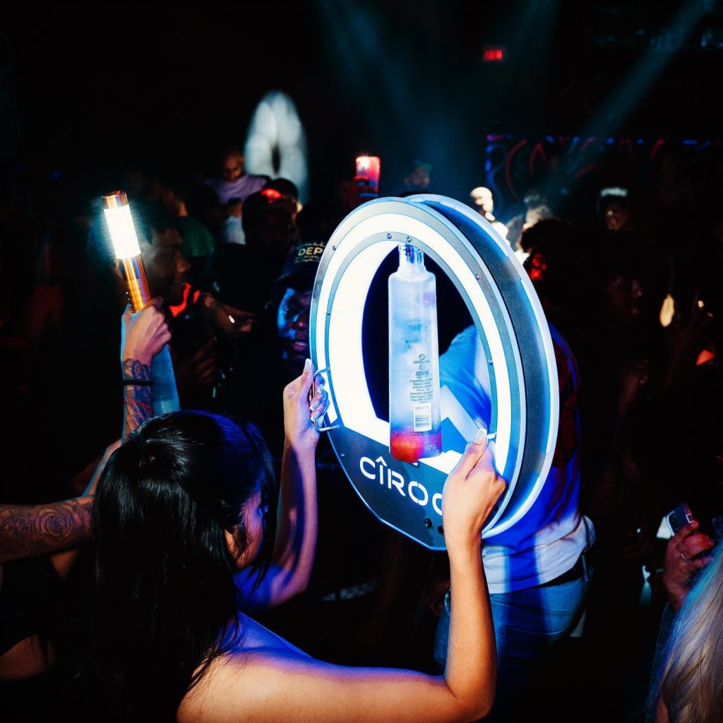 CLUB LUX TORONTO