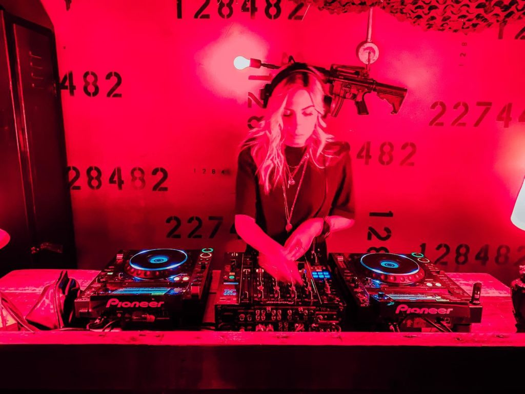 ESCOBAR TORONTO VIP BOTTLE SERVICE